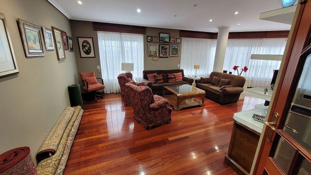 Foto 2 de Piso en alquiler en Centro - Ferrol de 3 habitaciones con garaje y muebles