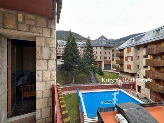 Foto 2 de Piso en venta en Vielha e Mijaran de 2 habitaciones con piscina y jardín