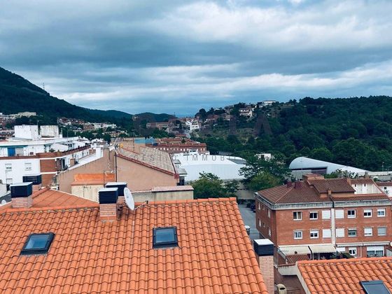 Foto 2 de Pis en venda a Centre - Castellar del Vallès de 4 habitacions amb balcó i calefacció