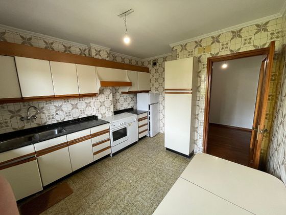 Foto 2 de Pis en venda a Colindres de 3 habitacions amb terrassa i garatge