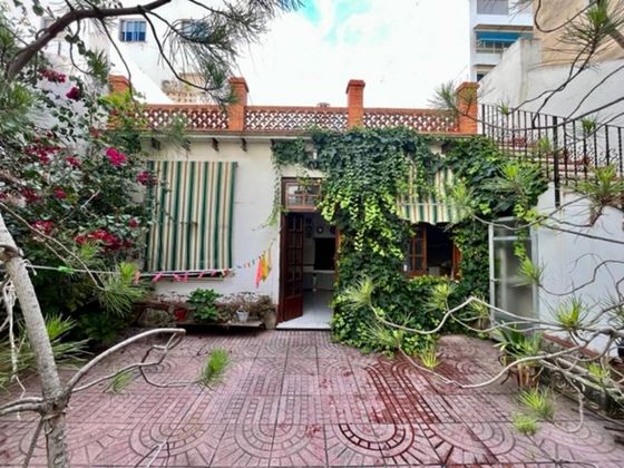 Foto 2 de Casa en venta en Centro - Gandia de 4 habitaciones con terraza y jardín