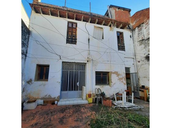 Foto 2 de Casa adossada en venda a Villalonga de 5 habitacions amb jardí