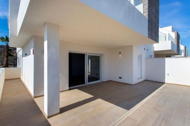 Foto 1 de Venta de piso en urbanización La Finca Golf de 2 habitaciones con terraza y piscina