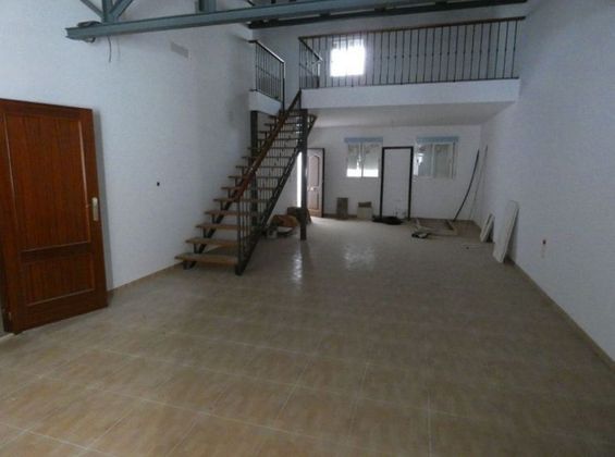 Foto 1 de Venta de piso en Azuaga de 1 habitación y 118 m²