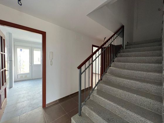 Foto 2 de Casa adossada en venda a Talavera la Real de 4 habitacions amb terrassa