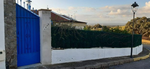 Foto 2 de Venta de terreno en Castilblanco de los Arroyos de 700 m²