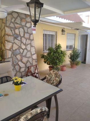 Foto 1 de Casa en venda a Playa del Galán de 4 habitacions amb terrassa i garatge