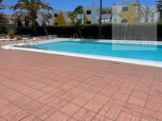 Foto 2 de Pis en lloguer a avenida De Italia de 2 habitacions amb piscina i jardí