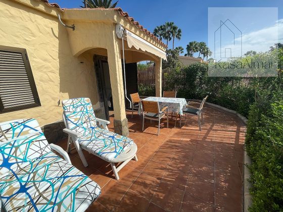 Foto 2 de Casa adossada en lloguer a avenida De Gran Canaria de 1 habitació amb terrassa i piscina