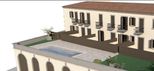 Foto 2 de Venta de piso en plaza Del Vall del Castell de 3 habitaciones con piscina y jardín