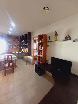 Foto 2 de Venta de piso en Granada, La de 1 habitación con garaje y ascensor