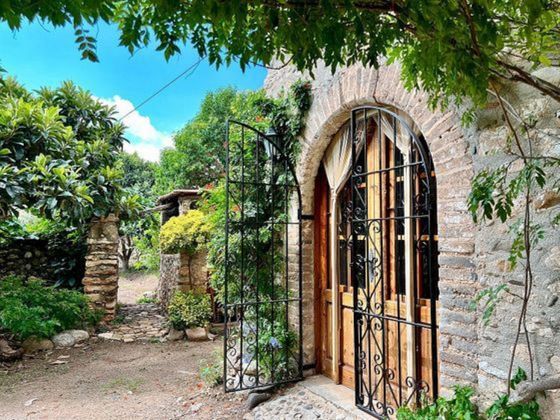 Foto 1 de Casa rural en venda a Alcover de 5 habitacions amb garatge i jardí