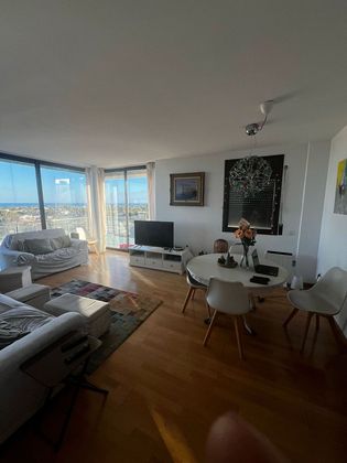 Foto 2 de Venta de piso en Urbanitzacions del sud de 3 habitaciones con terraza y piscina