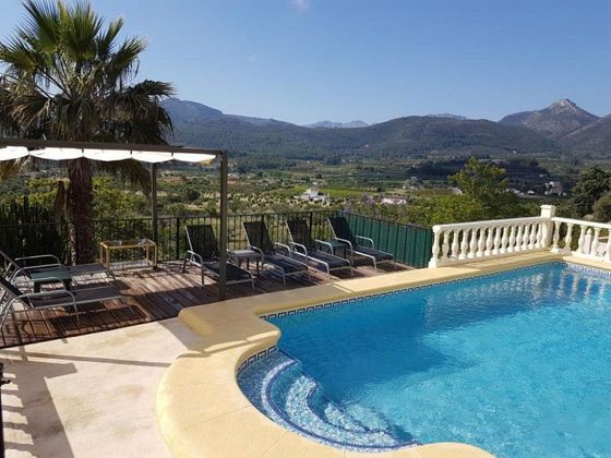 Foto 1 de Casa en venda a Jalón/Xaló de 4 habitacions amb terrassa i piscina