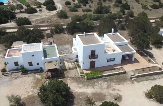 Foto 1 de Venta de casa en Formentera de 5 habitaciones con terraza y piscina