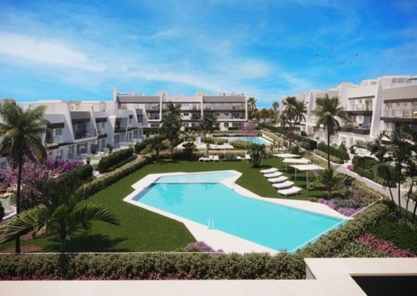 Foto 1 de Pis en venda a Gran Alacant de 3 habitacions amb terrassa i piscina