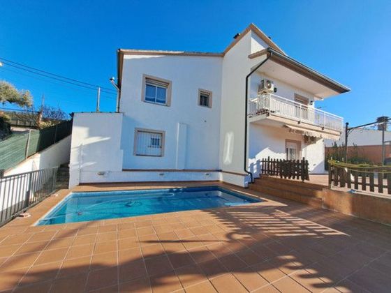 Foto 1 de Casa en venda a Vacarisses de 5 habitacions amb terrassa i piscina