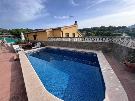 Foto 2 de Xalet en venda a Vacarisses de 7 habitacions amb piscina i garatge