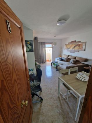 Foto 1 de Pis en venda a Adeje ciudad de 2 habitacions amb garatge i balcó