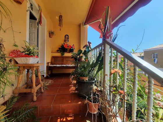 Foto 2 de Casa adossada en venda a Guancha (La) de 3 habitacions amb terrassa i garatge