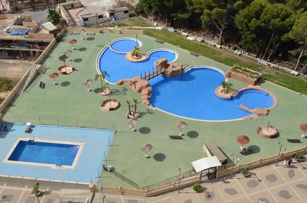 Foto 2 de Àtic en venda a avenida Dels Mariners de la Vila Joiosa de 2 habitacions amb terrassa i piscina