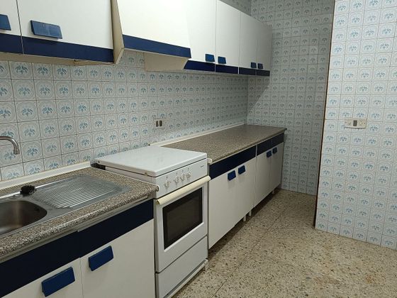 Foto 2 de Venta de piso en El Candado - El Palo de 4 habitaciones con garaje y aire acondicionado