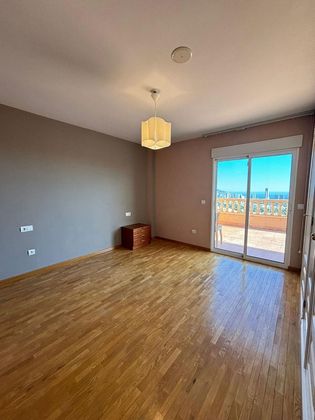 Foto 2 de Casa en venta en Pueblo Levante de 4 habitaciones con terraza y piscina