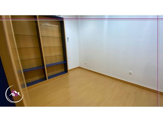 Foto 2 de Oficina en venda a La Estación de 94 m²