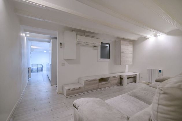 Foto 2 de Pis en venda a Sant Pere, Santa Caterina i la Ribera de 3 habitacions amb aire acondicionat i calefacció