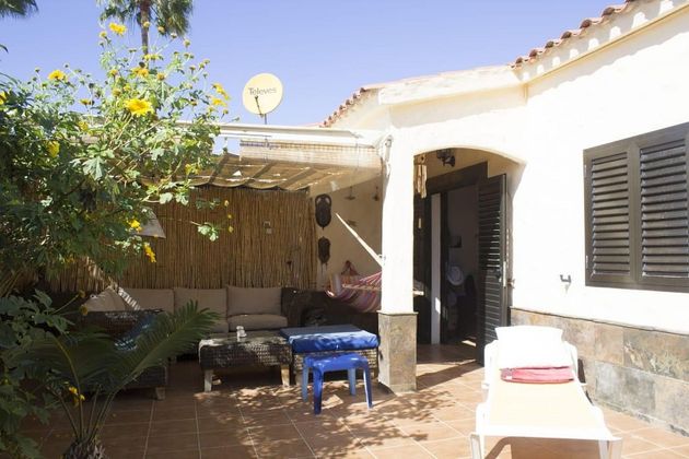 Foto 1 de Pis en lloguer a Playa del Inglés de 1 habitació amb terrassa i piscina
