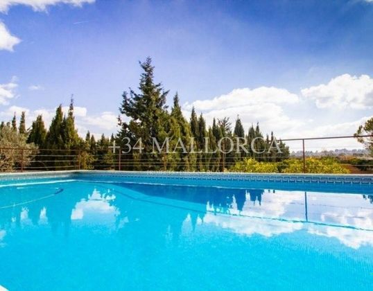 Foto 2 de Casa en venta en Santa Eugènia de 5 habitaciones con piscina y jardín