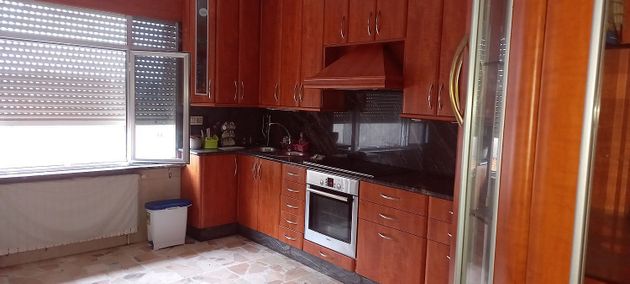 Foto 2 de Venta de casa adosada en Ortigueira de 4 habitaciones con garaje y calefacción