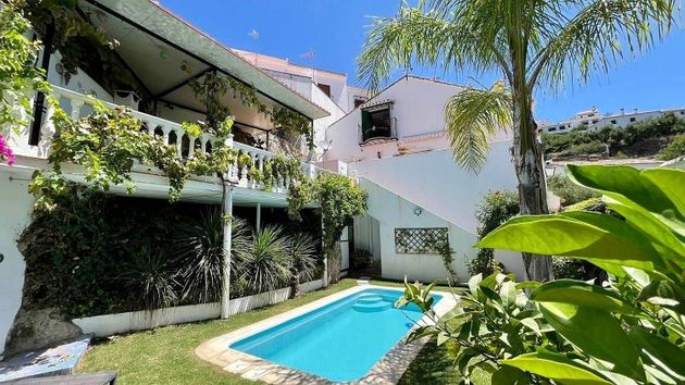 Foto 2 de Xalet en venda a Atajate de 4 habitacions amb terrassa i piscina