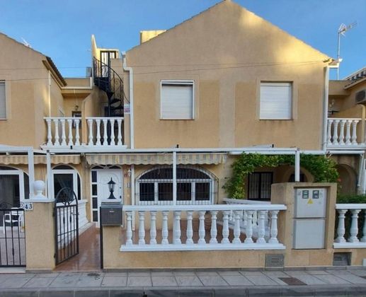 Foto 2 de Casa en venta en calle De Goleta Lapunta Prima de 3 habitaciones con terraza y piscina