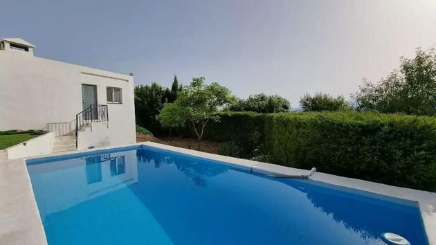 Foto 2 de Casa rural en venta en Sierra Engarcerán de 4 habitaciones con terraza y piscina