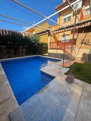 Foto 1 de Casa en venda a Cuevas - Ilustración de 3 habitacions amb terrassa i piscina