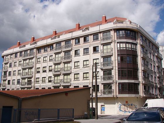 Foto 1 de Venta de piso en calle Baratillo de 2 habitaciones con terraza y garaje