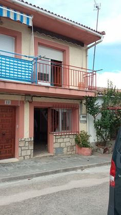Foto 2 de Venta de casa en Adrada (La) de 2 habitaciones con terraza y balcón