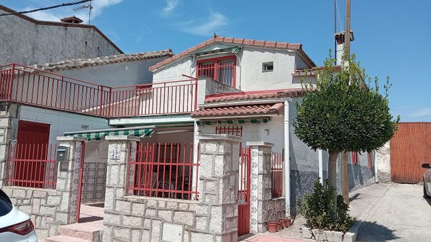 Foto 2 de Casa en venda a Higuera de las Dueñas de 5 habitacions amb terrassa i jardí