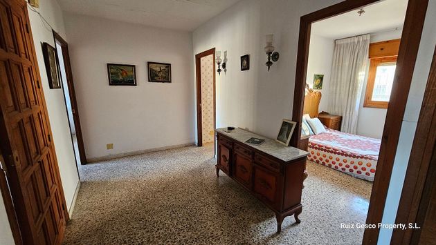 Foto 1 de Casa adossada en venda a calle Goya de 4 habitacions amb terrassa i piscina