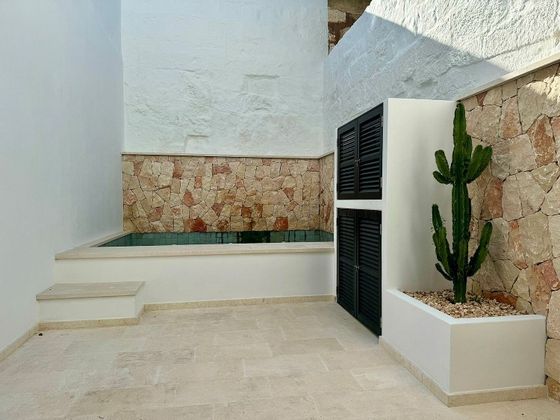 Foto 1 de Piso en venta en Ciutadella de 3 habitaciones con piscina y jardín