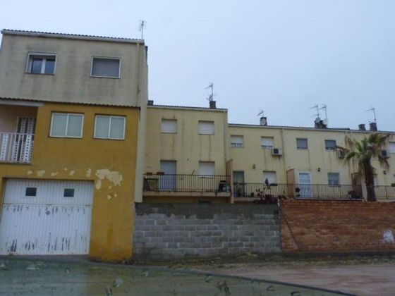 Foto 2 de Casa en venta en Linyola de 3 habitaciones con terraza y balcón