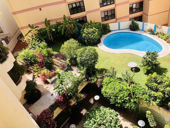 Foto 1 de Piso en venta en Casco Antiguo de 2 habitaciones con terraza y piscina