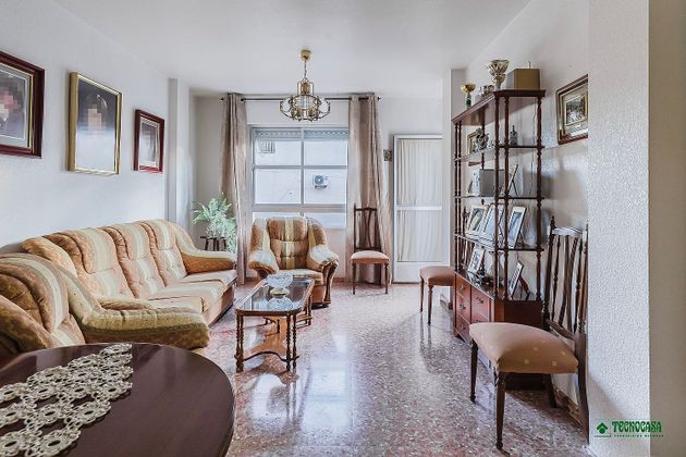 Foto 1 de Pis en venda a calle Rosario de 4 habitacions amb terrassa i aire acondicionat