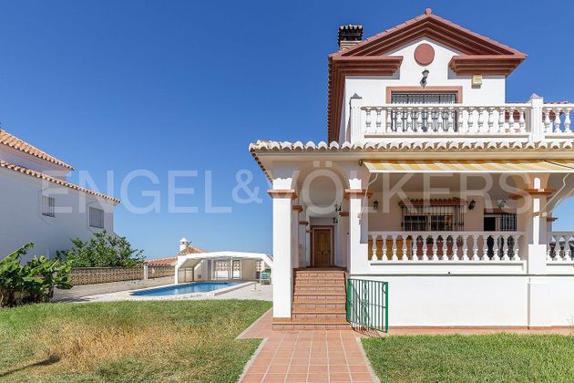 Foto 1 de Xalet en venda a Viña Málaga de 6 habitacions amb terrassa i piscina