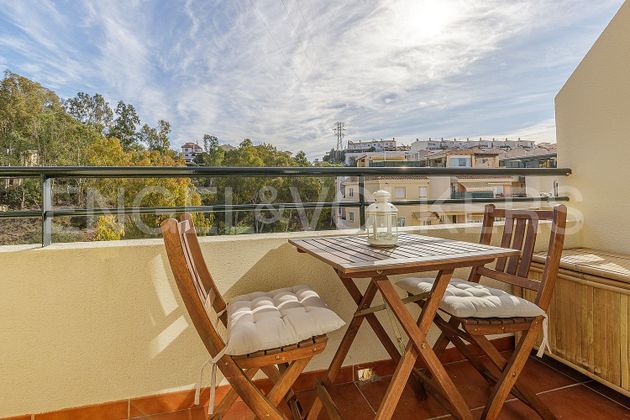 Foto 2 de Ático en venta en La Cala del Moral de 2 habitaciones con terraza y piscina