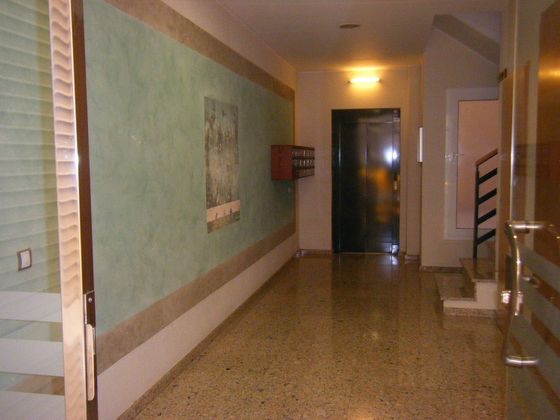 Foto 1 de Dúplex en venta en Esparreguera de 2 habitaciones con terraza y balcón