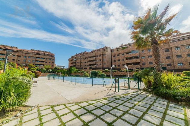 Foto 1 de Pis en venda a El Pinar - La Dehesa - Resto de Navalcarnero de 3 habitacions amb terrassa i piscina