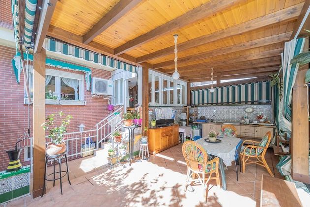 Foto 1 de Casa en venda a calle De Monteclaro de 6 habitacions amb terrassa i piscina