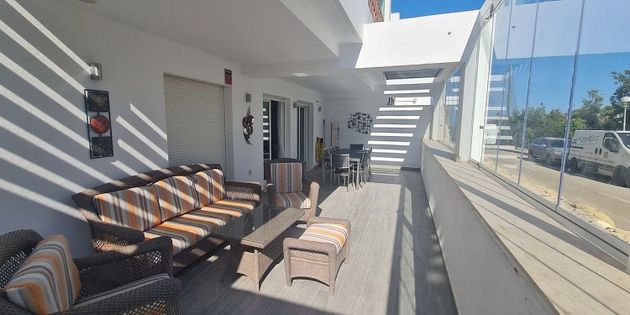 Foto 1 de Pis en venda a Riviera del Sol de 3 habitacions amb terrassa i piscina